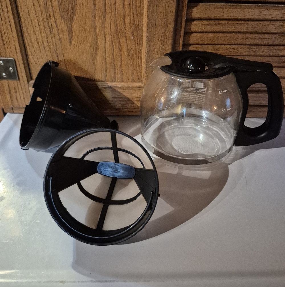 ❤️‍🔥Oster 12 Cup Replacemet Coffee Pot And Basket With Filter Basket